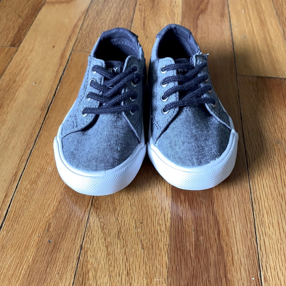 NWOT boys Sperry boat shoes!